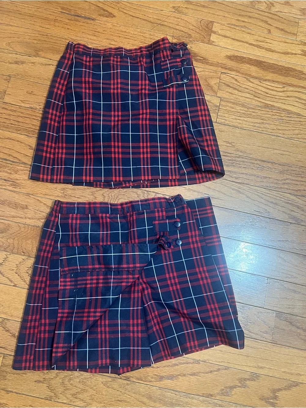 Girls Red and Black Plaid Button-Detail Skort